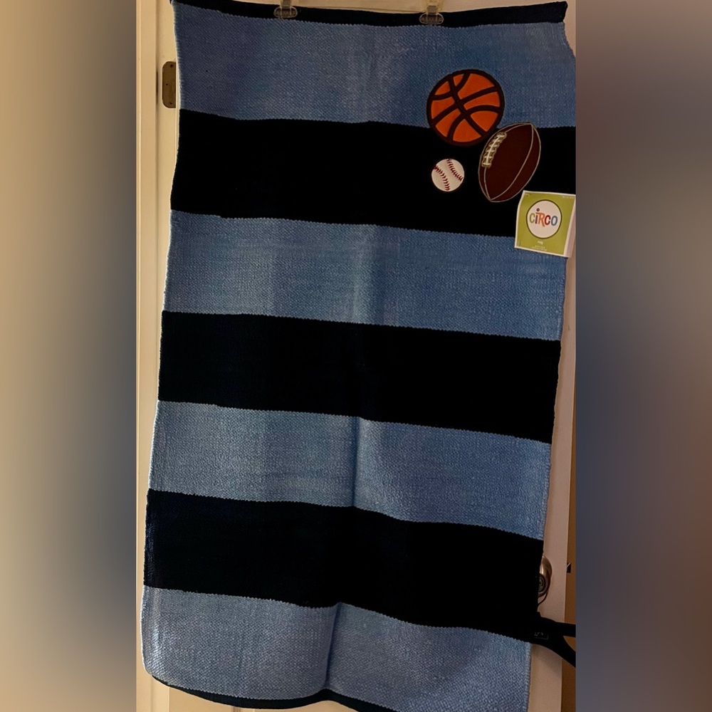 CIRCO
CHILD’S SPORTS RUG
30 X 50